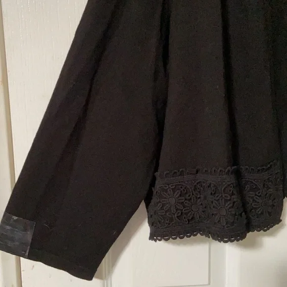 Dress Barn Black sweater with lace trim bottom size 1X new with tags - Picture 7 of 9